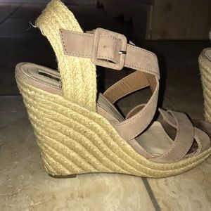 EUC Jessica Simpson wedges Heels 👠 HP 2/20/20